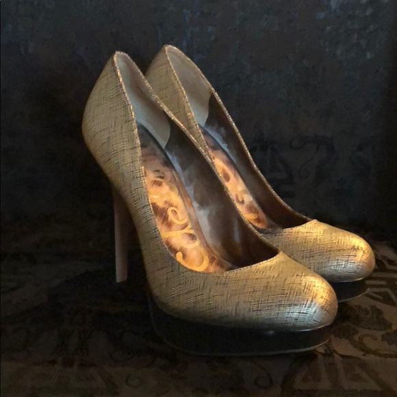 Sam Edelman Gold & Black Heels New sz 7 - Picture 2 of 3